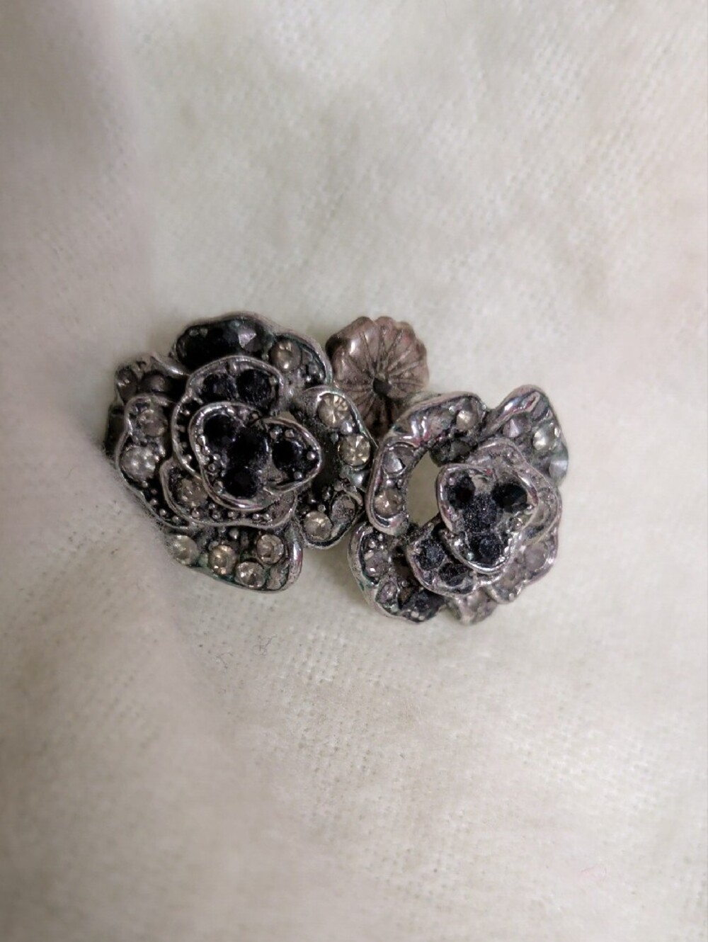 Vintage Silver- Gunmetal Tone Floral Clear And Black Crystal Stud Earrings